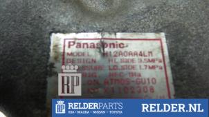 Gebruikte Pomp Airco Mazda 626 (GW19) 2.0 DiTD 16V Prijs € 45,00 Margeregeling aangeboden door Relder Parts B.V.