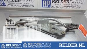 Gebruikte Ruitenwis Mechaniek Nissan Almera (N16) 2.2 Di 16V Prijs € 45,00 Margeregeling aangeboden door Relder Parts B.V.