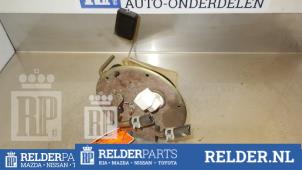 Gebruikte Tank element Pomp Mazda 323 P (BA15) 1.5i 16V Prijs € 32,00 Margeregeling aangeboden door Relder Parts B.V.