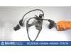 ABS Sensor van een Mazda 323 Fastbreak (BJ14) 1.8 GLX,GT 16V 1995