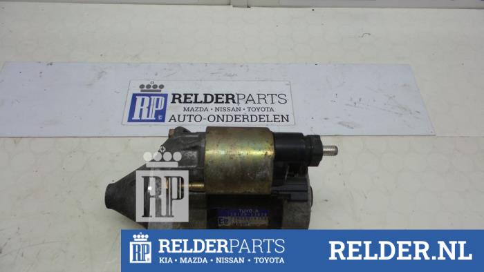 Gebruikte Startmotor Toyota Yaris (P1) 1.0 16V VVT-i Prijs € 20,00 Margeregeling aangeboden door Relder Parts B.V.