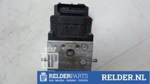 Gebruikte Computer ABS Toyota Corolla (E12) 2.0 D-4D 16V 116 Prijs € 36,00 Margeregeling aangeboden door Relder Parts B.V.