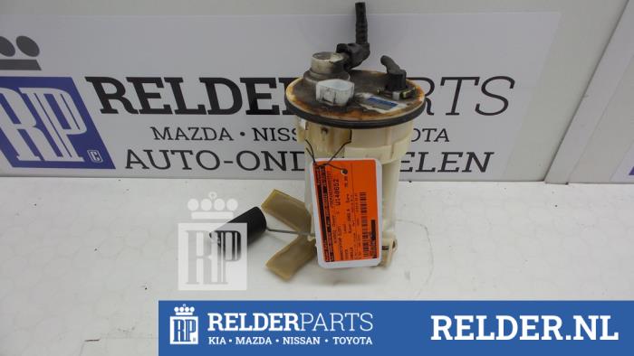 Gebruikte Tank element Pomp Toyota Corolla Wagon (E12) 1.4 16V VVT-i Prijs € 30,00 Margeregeling aangeboden door Relder Parts B.V.