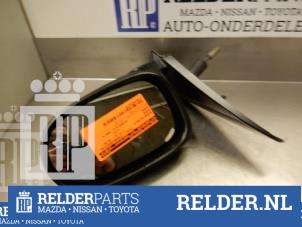 Gebruikte Buitenspiegel rechts Nissan Almera (N16) 1.5 16V Prijs € 23,00 Margeregeling aangeboden door Relder Parts B.V.