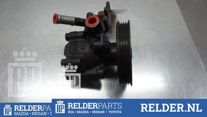 Gebruikte Pomp Servo Nissan Almera (N15) 1.6 GX,SLX,SR 16V Prijs € 45,00 Margeregeling aangeboden door Relder Parts B.V.