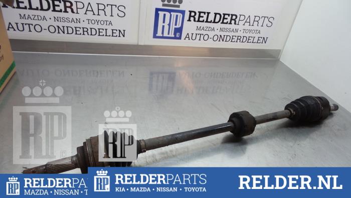Gebruikte Aandrijfas rechts-voor Toyota Corolla (E11) 1.3 16V Prijs € 40,00 Margeregeling aangeboden door Relder Parts B.V.