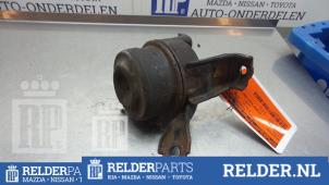 Gebruikte Motorsteun Toyota Avensis Verso (M20) 2.0 D-4D 16V Prijs € 27,00 Margeregeling aangeboden door Relder Parts B.V.