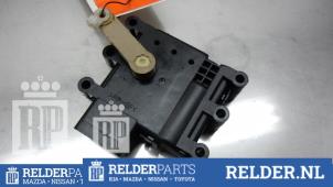 Gebruikte Kachelklep Motor Mazda 5 (CR19) 1.8i 16V Prijs € 27,00 Margeregeling aangeboden door Relder Parts B.V.