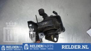 Gebruikte Motorsteun Mazda 323 Fastbreak (BJ14) 1.6 16V Prijs € 27,00 Margeregeling aangeboden door Relder Parts B.V.