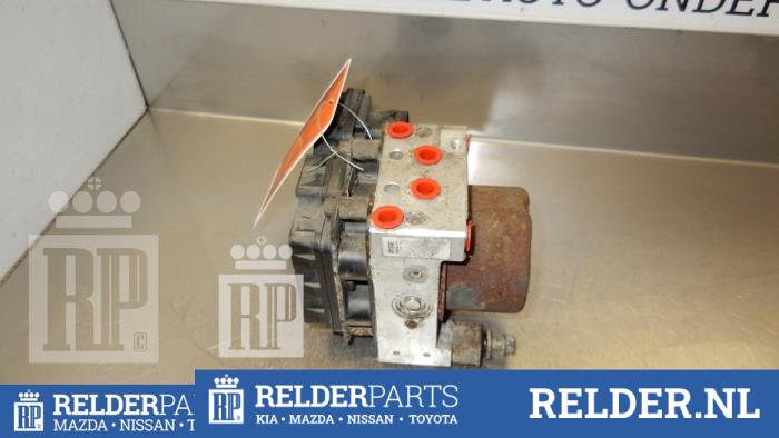 Gebruikte ABS Computer Toyota Yaris Verso (P2) 1.5 16V Prijs € 30,00 Margeregeling aangeboden door Relder Parts B.V.