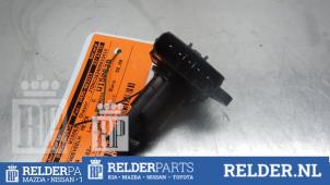 Gebruikte Luchthoeveelheidsmeter Toyota Yaris (P1) 1.4 D-4D Prijs € 25,00 Margeregeling aangeboden door Relder Parts B.V.