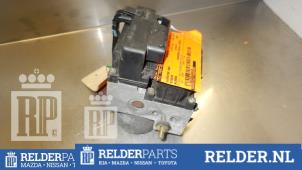 Gebruikte ABS Pomp Nissan Almera Tino (V10M) 2.0 16V CVT Prijs € 68,00 Margeregeling aangeboden door Relder Parts B.V.