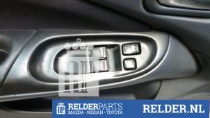 Gebruikte Ruit schakelaar elektrisch Nissan Almera (N16) 1.5 dCi Prijs € 45,00 Margeregeling aangeboden door Relder Parts B.V.