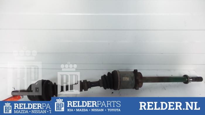 Gebruikte Steekas rechts-voor Nissan Almera (N16) 2.2 Di 16V Prijs € 30,00 Margeregeling aangeboden door Relder Parts B.V.
