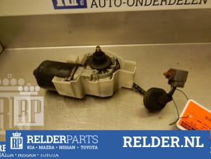 Gebruikte Ruitenwissermotor voor Mazda MPV (LW19/69) 2.0 CiTD 16V Prijs € 36,00 Margeregeling aangeboden door Relder Parts B.V.