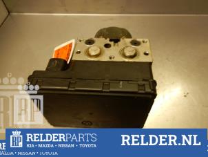 Gebruikte ABS Pomp Toyota Corolla Verso (E12) 2.0 D-4D 16V 90 Prijs € 45,00 Margeregeling aangeboden door Relder Parts B.V.