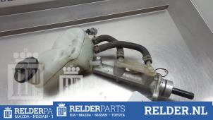 Gebruikte Hoofdremcilinder Toyota Avensis Verso (M20) 2.0 16V VVT-i D-4 Prijs € 36,00 Margeregeling aangeboden door Relder Parts B.V.