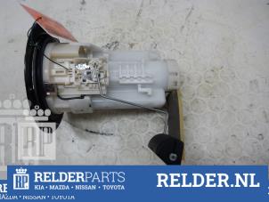 Gebruikte Brandstofpomp Elektrisch Toyota Avensis Verso (M20) 2.4 16V VVT-i D4 Prijs € 45,00 Margeregeling aangeboden door Relder Parts B.V.