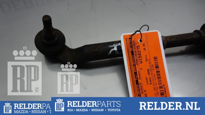 Spoorstang rechts van een Mazda 3 Sport (BK) 1.6i 16V 2006