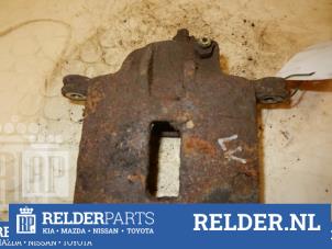 Gebruikte Remklauw (Tang) links-voor Nissan Micra (K11) 1.5 D Prijs € 32,00 Margeregeling aangeboden door Relder Parts B.V.