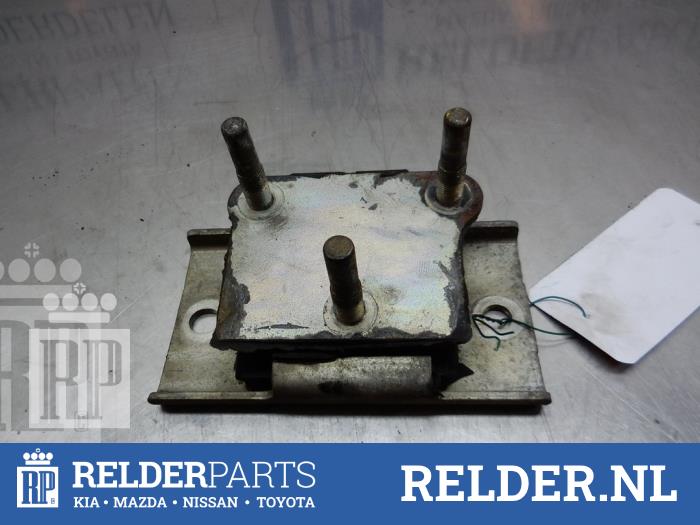 Gebruikte Motorrubber Nissan Pathfinder (R51) 2.5 dCi 16V 4x4 Prijs € 27,00 Margeregeling aangeboden door Relder Parts B.V.