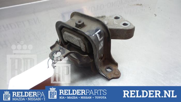 Gebruikte Motorrubber Toyota Yaris (P1) 1.0 16V VVT-i Prijs € 27,00 Margeregeling aangeboden door Relder Parts B.V.