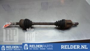 Gebruikte Steekas links-voor Nissan Almera Tino (V10M) 1.8 16V Prijs € 36,00 Margeregeling aangeboden door Relder Parts B.V.