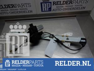 Gebruikte Ruitmechaniek 2Deurs links-voor Mazda 2 (DE) 1.4 CDVi 16V Prijs € 36,00 Margeregeling aangeboden door Relder Parts B.V.