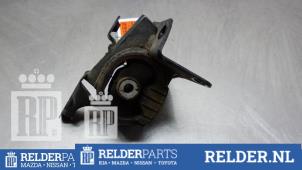 Gebruikte Motorsteun Toyota Avensis Verso (M20) 2.0 16V VVT-i D-4 Prijs € 27,00 Margeregeling aangeboden door Relder Parts B.V.
