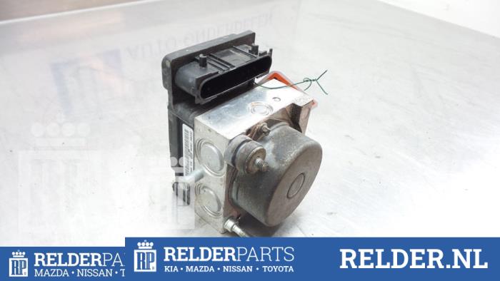 Gebruikte Computer ABS Nissan Note (E11) 1.6 16V Prijs € 60,00 Margeregeling aangeboden door Relder Parts B.V.