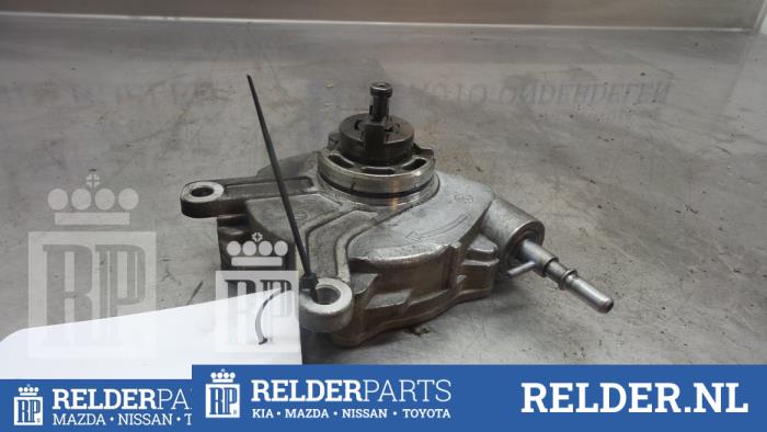 Videpomp (Diesel) van een Toyota Avensis (T25/B1D) 2.2 D-4D 16V 2008
