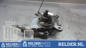 Videpomp (Diesel) van een Toyota Avensis (T25/B1D) 2.2 D-4D 16V 2008