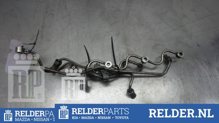 Gebruikte Brandstofleiding Toyota Avensis (T25/B1D) 2.2 D-4D 16V Prijs € 45,00 Margeregeling aangeboden door Relder Parts B.V.