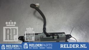 Gebruikte Display Interieur Mazda RX-8 (SE17) 1.3 Renesis Prijs € 68,00 Margeregeling aangeboden door Relder Parts B.V.