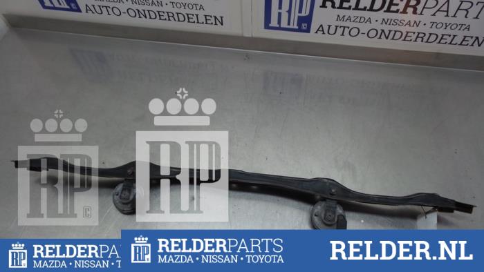 Bumperframe voor Toyota Rav-4