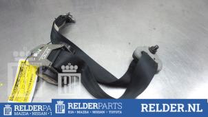 Gebruikte Gordelspanner rechts Mazda 3 Sport (BK) 1.3i 16V Prijs € 45,00 Margeregeling aangeboden door Relder Parts B.V.