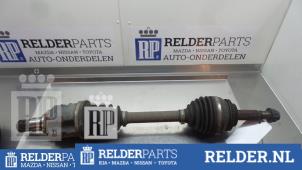 Gebruikte Steekas links-voor Toyota Corolla (E12) 2.0 D-4D 16V 110 Prijs € 45,00 Margeregeling aangeboden door Relder Parts B.V.