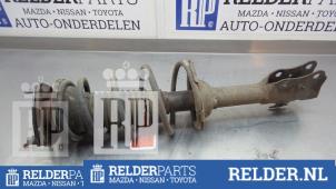 Gebruikte Veerpoot rechts-voor Toyota Yaris Verso (P2) 1.5 16V Prijs € 41,00 Margeregeling aangeboden door Relder Parts B.V.