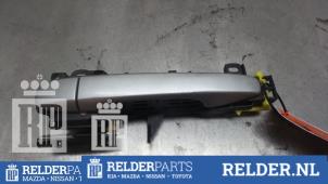 Gebruikte Portiergreep 4Deurs links-voor Toyota Avensis Wagon (T27) 1.8 16V VVT-i Prijs € 30,00 Margeregeling aangeboden door Relder Parts B.V.