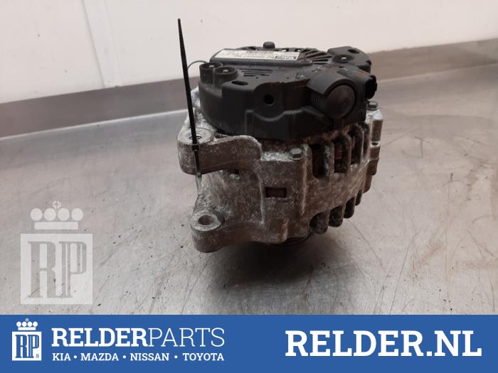 Dynamo van een Toyota Aygo (B10) 1.4 HDI 2008