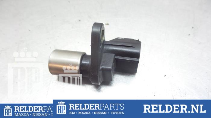 Krukas sensor van een Toyota Avensis (T25/B1D) 2.0 16V D-4D 2005