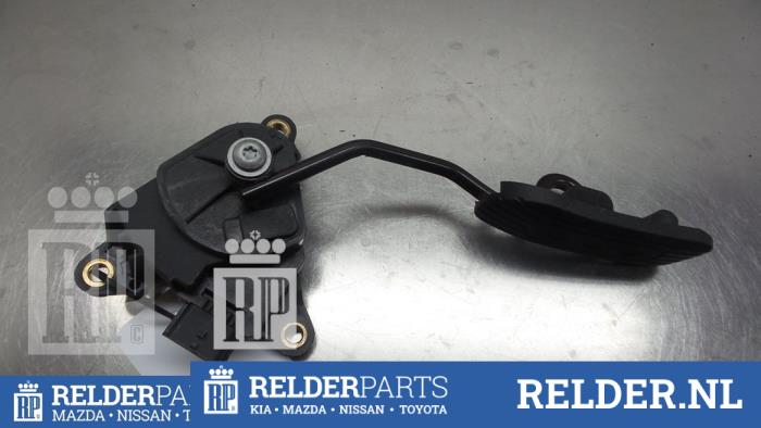 Gaspedaalpositie Sensor van een Nissan Note (E11) 1.6 16V 2007