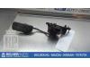 Gaspedaalpositie Sensor van een Nissan Note (E11) 1.6 16V 2007
