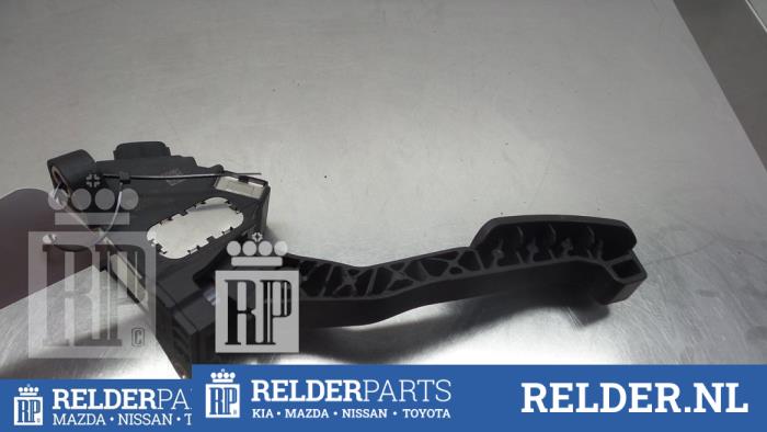 Gebruikte Sensor Gaspedaalpositie Toyota Yaris II (P9) 1.3 16V VVT-i Prijs € 54,00 Margeregeling aangeboden door Relder Parts B.V.