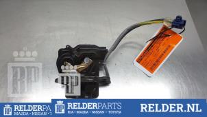 Gebruikte Achterklep Slotmechaniek Toyota Avensis Wagon (T25/B1E) 2.0 16V D-4D Prijs € 25,00 Margeregeling aangeboden door Relder Parts B.V.