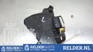 Gebruikte Deurslot Mechaniek 2Deurs links Toyota Corolla (E12) 1.6 16V VVT-i Prijs € 25,00 Margeregeling aangeboden door Relder Parts B.V.