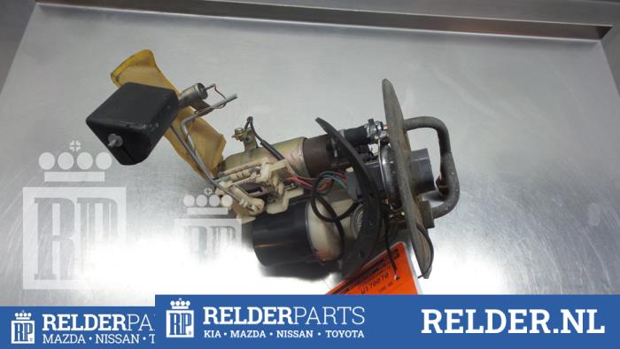 Gebruikte Tank element Pomp Toyota Corolla (EB/WZ/CD) 1.4 16V VVT-i Prijs € 25,00 Margeregeling aangeboden door Relder Parts B.V.
