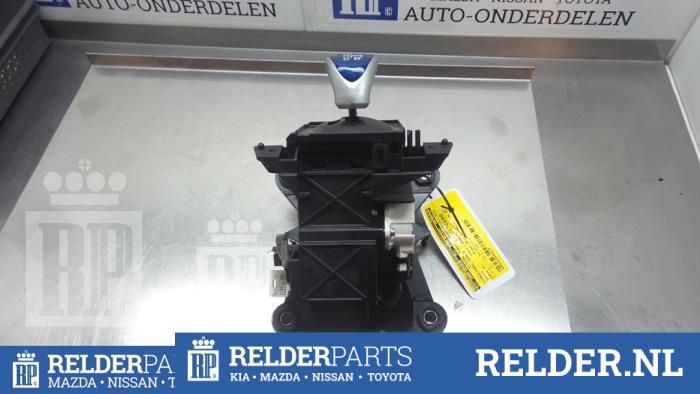 Gebruikte Schakelkabel Versnellingsbak Toyota Auris (E15) 1.8 16V HSD Full Hybrid Prijs € 90,00 Margeregeling aangeboden door Relder Parts B.V.