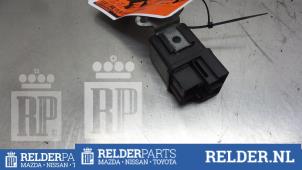 Gebruikte Relais Voorgloei Nissan Pathfinder (R51) 2.5 dCi 16V 4x4 Prijs € 27,00 Margeregeling aangeboden door Relder Parts B.V.