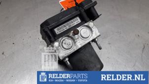 Gebruikte ABS Pomp Toyota Corolla Verso (R10/11) 2.2 D-4D 16V Cat Clean Power Prijs € 50,00 Margeregeling aangeboden door Relder Parts B.V.